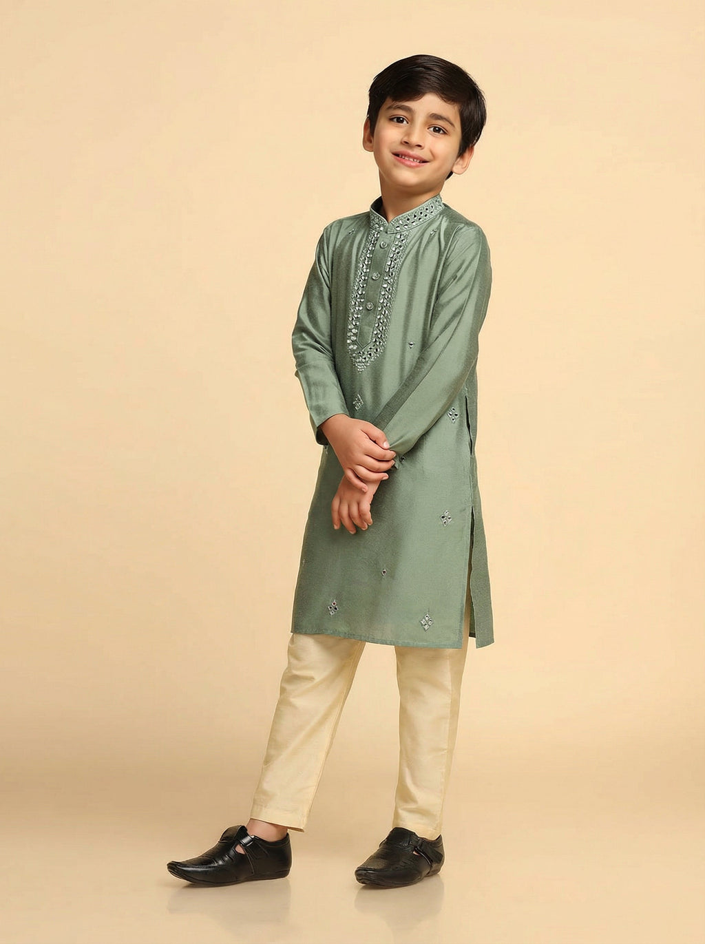 Green Self Design Kurta Pyjama Set
