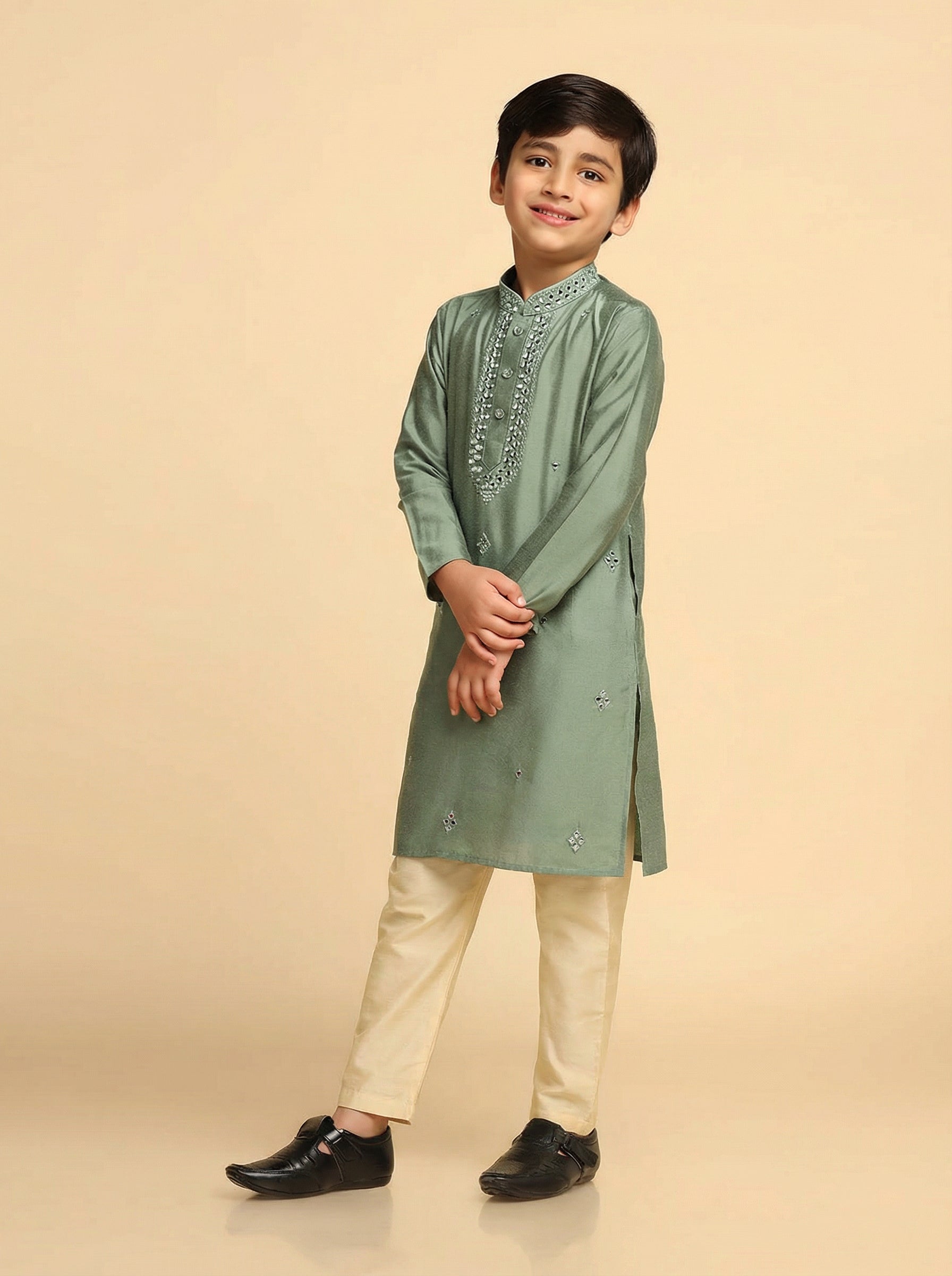 Green Self Design Kurta Pyjama Set