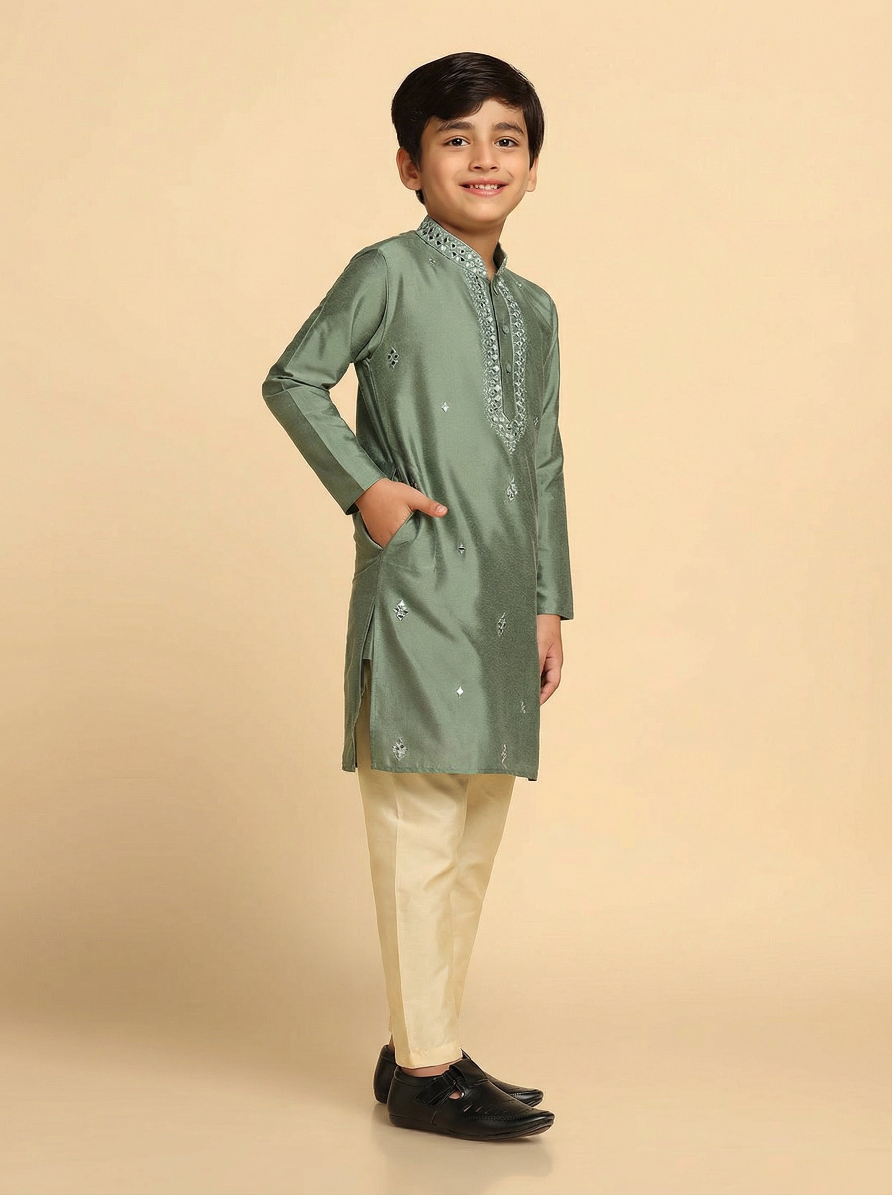 Green Self Design Kurta Pyjama Set