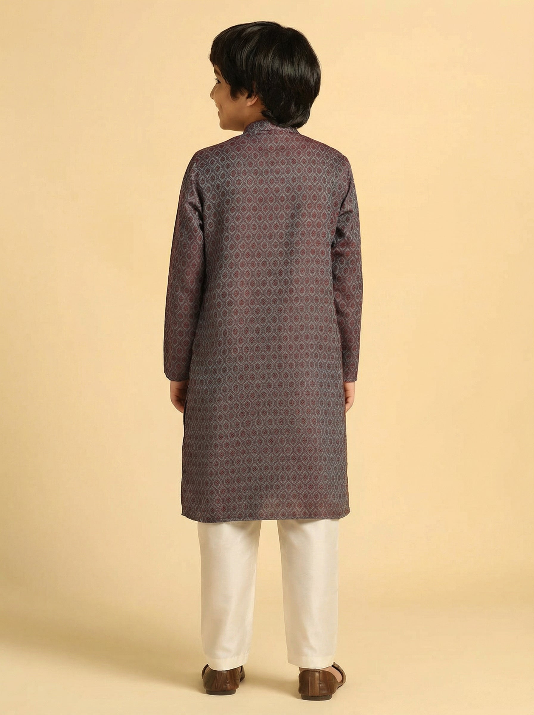 Magenta Silk Blend Self-Design Kurta Pyjama Set